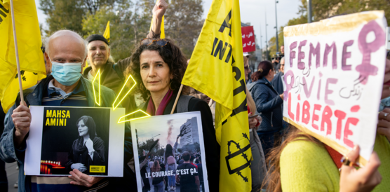 Demonstration in Solidarität mit den Protestierenden im Iran in Paris im Oktober 2022.