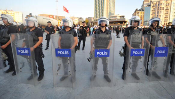 Polizei-Einheiten in Istanbul während der Gezi-Park-Proteste im Juni 2013