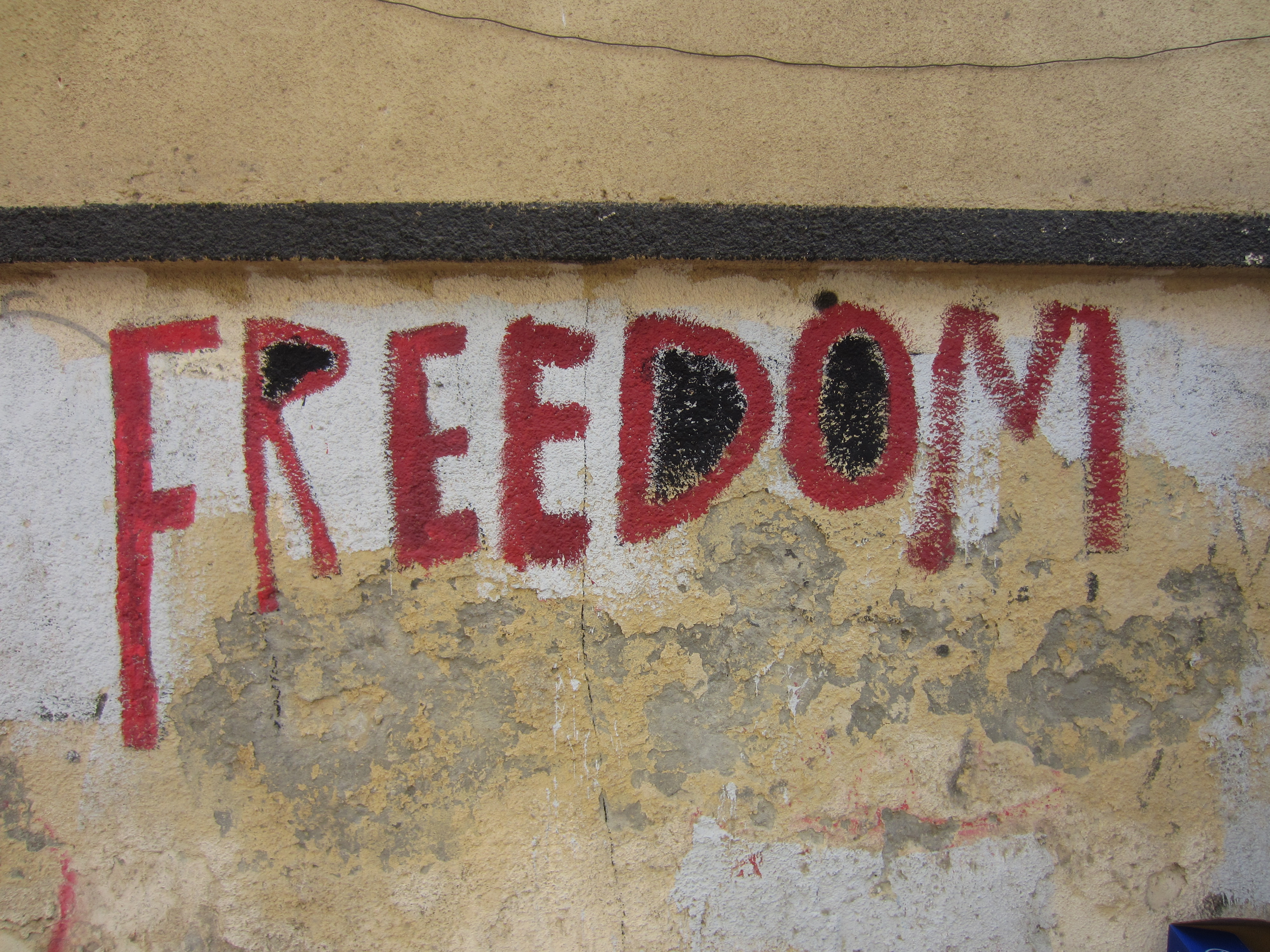 Graffito an einer Häuserwand in  der Mohamed-Mahmoud-Straße in Kairo