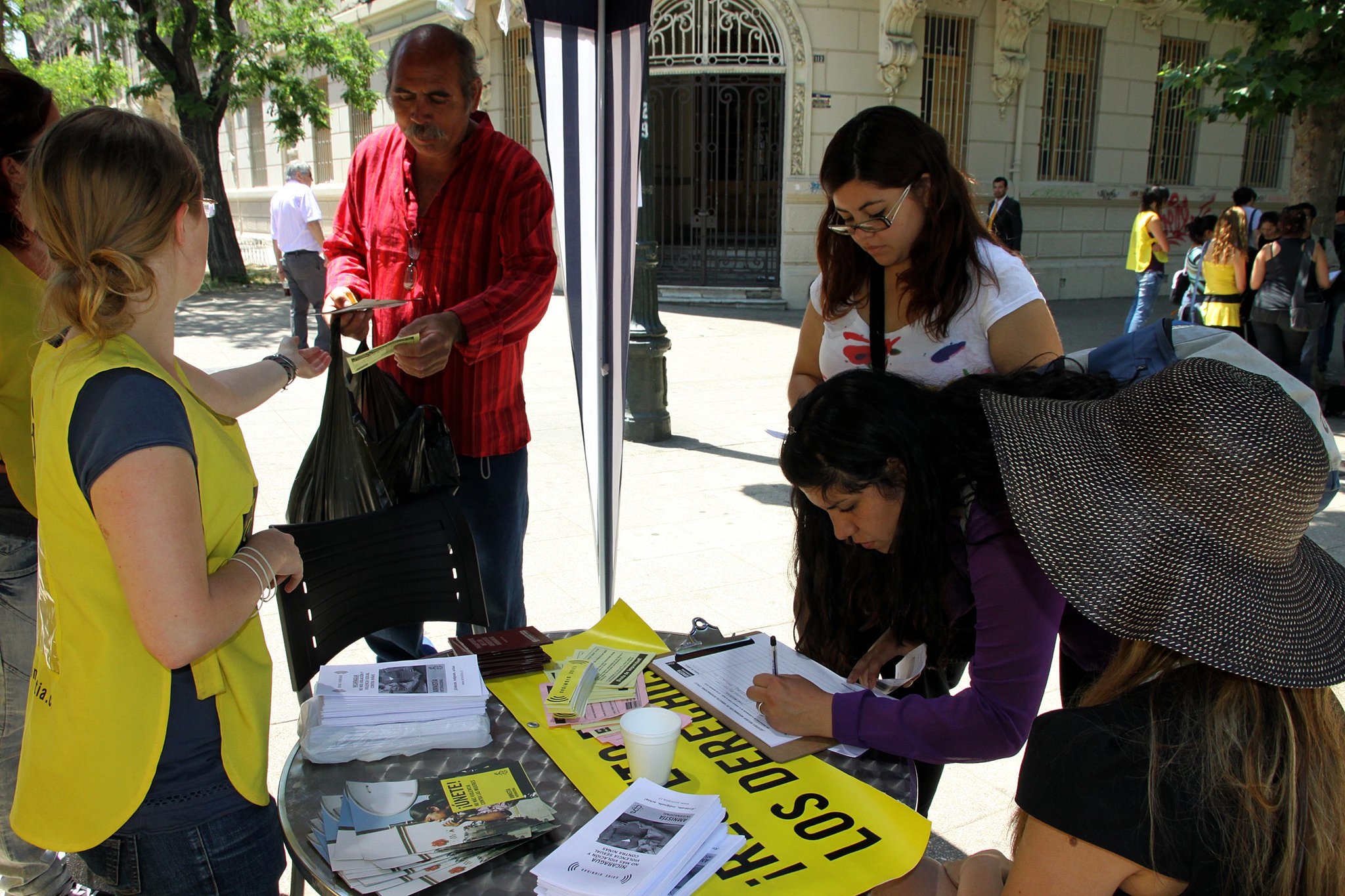 AI Chile - 16 Days of Activism