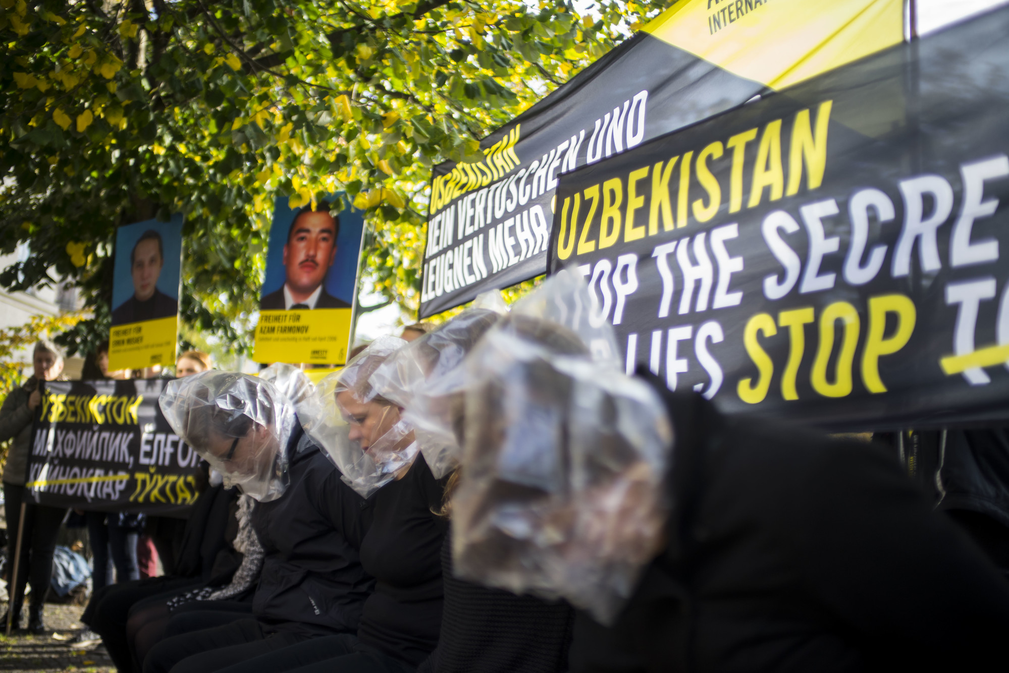 Aktion in Berlin gegen Folter in Usbekistan