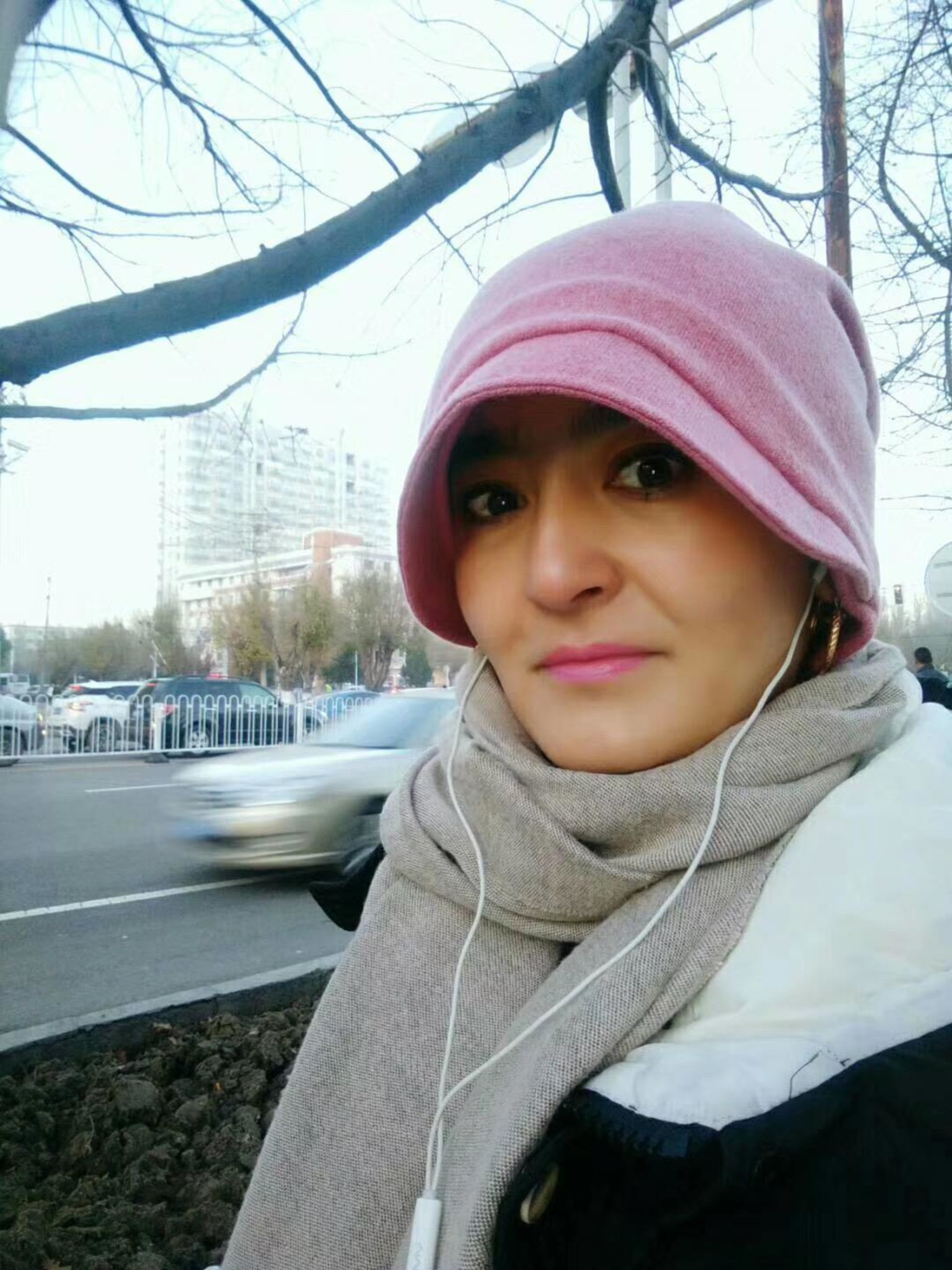Porträt der Uigurin Mahira Yakub.