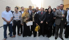 Das medizinische Personal vor dem Berufungsgericht in Bahrain nach der Anhörung im November 2011