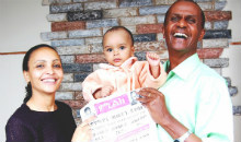 Eskinder Nega mit Sohn Nafkot und seiner Frau Serkalem Fasil, als er noch nicht in Haft war
