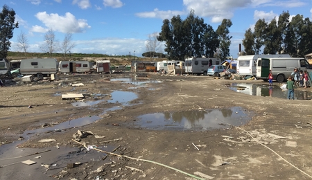Roma-Camp in der Nähe von Neapel im Februar 2016