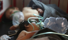 Behandlung von Kindern nach einem vermeintlichen Giftgasangriff in der syrischen Stadt Chan Schaichun am 4. April 2017