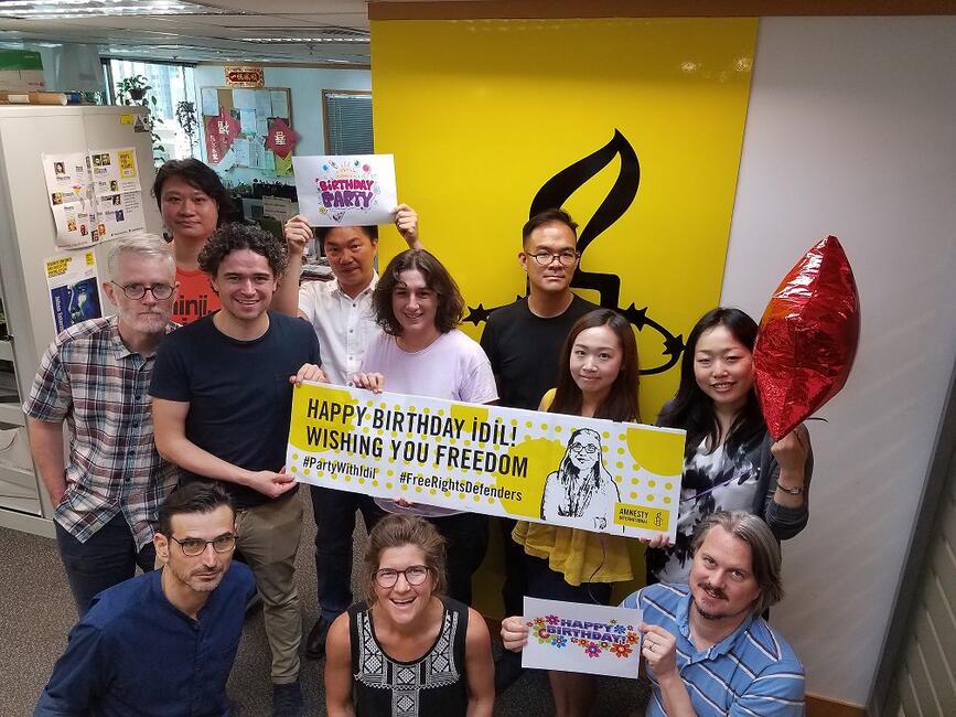 Amnesty-Aktion in Hong Kong anlässlich İdil Esers Geburtstag am 14. Oktober