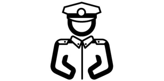 Polizist als Symbol für staatliche Gewaltenteilung und Schutz der Menschenrechte