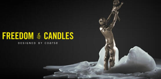 Beim Abbrennen enthüllen die von Coarse gestalteten "Freiheitskerzen" Symbole der Hoffnung