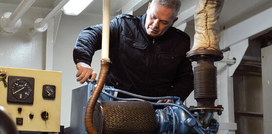 "Dreißig saßen in dem Holzboot". Matteo Giaca