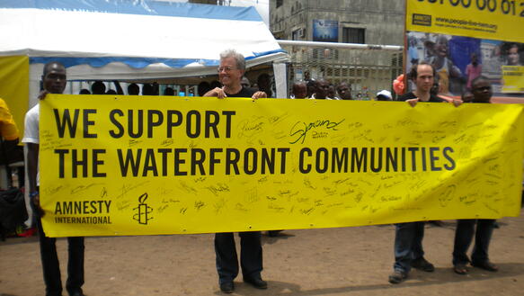 Unterstützung der Küstengemeinden von Lagos auf dem World Habitat Day 2011
