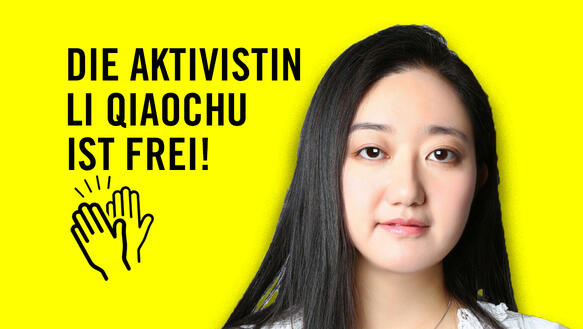 Grafik bestehend aus einem Porträtfoto von Li Qiaochu, einer Grafik von klatschenden Händen sowie dem Satz "Die Aktivistin Li Qiaochu ist frei"