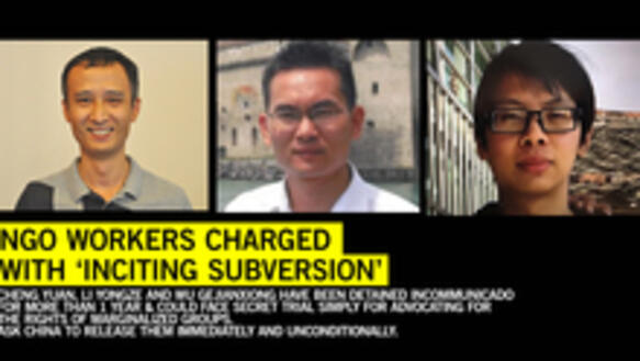 Die Fotos von drei chinesischen Männern. Darunter in schwarzen Lettern auf gelbem Hintergrund: "NGO Workers charged with "inciting subversion""
