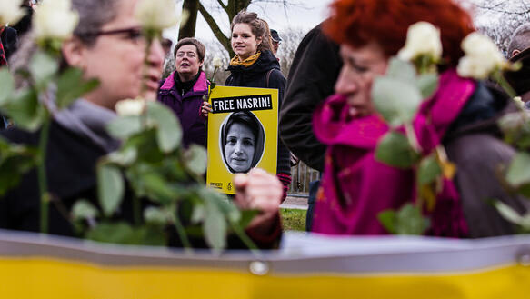 Amnesty-Demonstration für die inhaftierte iranische Menschenrechtsverteidigerin Nasrin Sotoudeh in Den Haag am 6. Februar 2013