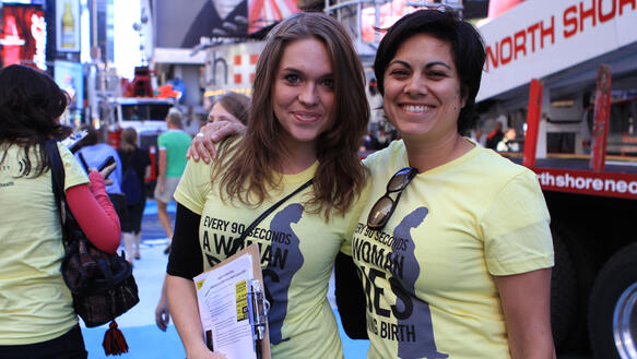 Die Müttersterblichkeit verringern: Amnesty-Aktivistinnen in New York