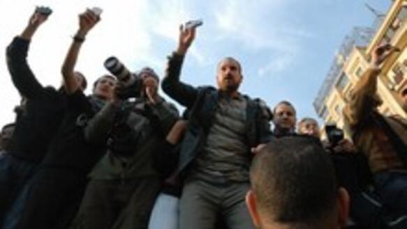 Die ägyptischen Behörden versuchen, Kameras und Mobiltelefone aus dem Verkehr zu ziehen