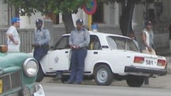Kubanische Polizisten 2009
