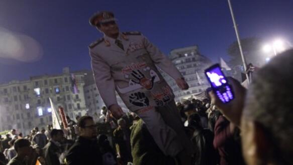Der Oberste Militärrat löst friedliche Proteste regelmäßig gewaltsam auf