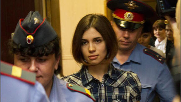 Pussy Riot-Mitglied Nadezhda Tolokonnikova im Gerichtssaal in Moskau am 20 Juni 2012