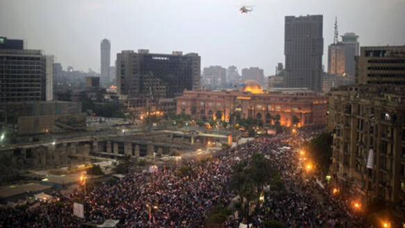 Protestierende am Tahrir-Platz am 3. Juli: " Erste Angriffe auf die Meinungsfreiheit"