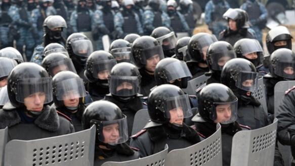 In der Ukraine kommt eszu Zusammenstößen zwischen Polizei und Demonstranten