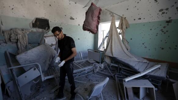 Gaza: Bei einem Angriff auf das Krankenhaus Al-Aqsa Martyrs am 21. Juli wurden 5 Menschen getötet und mindestens 70 verletzt. 