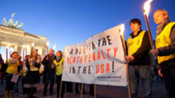 "Nein" zur Todesstrafe: Mahnwache vor der US-Botschaft in Berlin am 10.10.2010