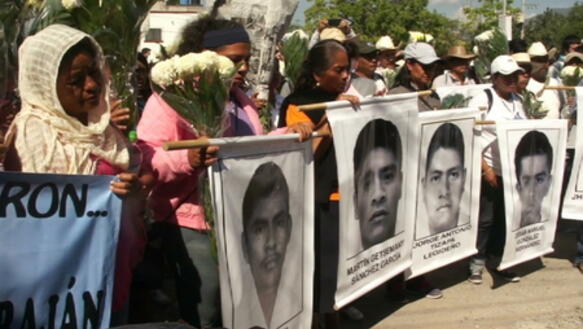 Am 26. September 2014 wurden 43 Studenten in Mexiko von der Polizei verhaftet und gelten seither als "verschwunden"