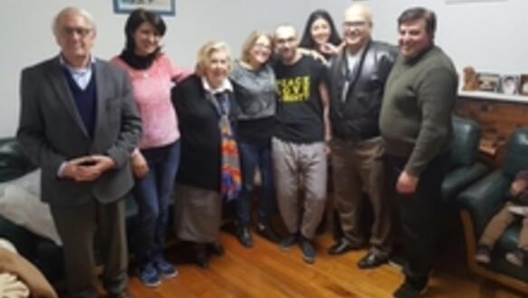 Fadi Mansour mit seiner Familie in Australien 