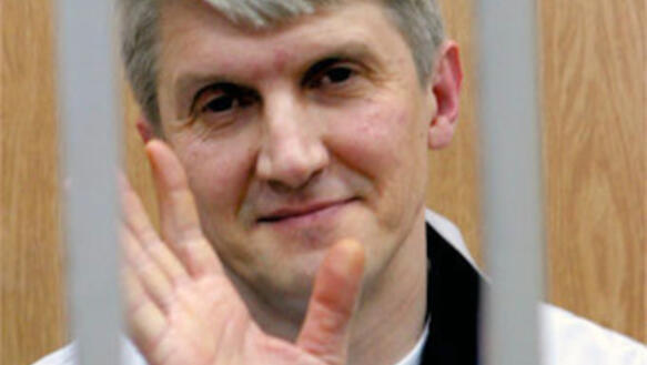 Platon Lebedew, ehem. Geschäftspartner von Jukos-Chef Michail Chodorkowski, bei einem Gerichtstermin in Moskau im Januar 2004