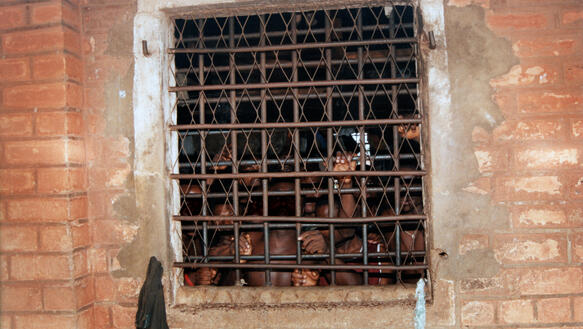 Nigeria: Polizei macht Folter zu lukrativer Einnahmequelle