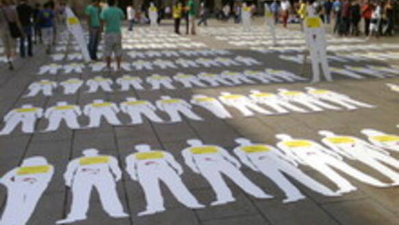 Aktion von Amnesty Spanien für Menschenrechtsverteidiger in Kolumbien, Oktober 2009