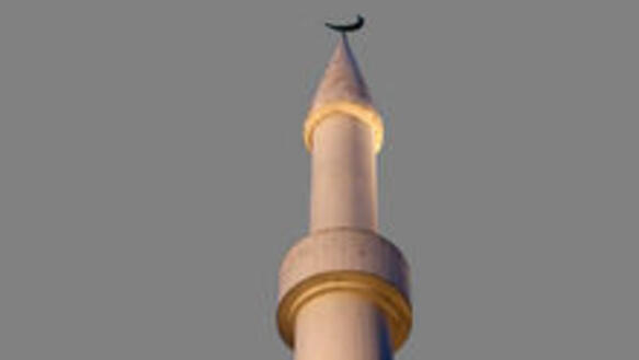 Minarett der Mohammed-Moschee in Zürich.