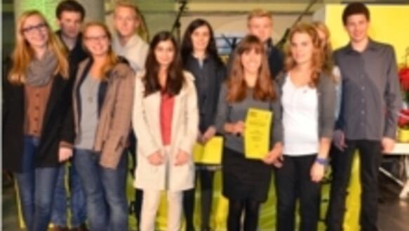 Die Preisträger des Schülerwettbewerbs "Menschenrechte gestern und heute"