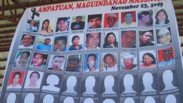 Gedenktafel für die Opfer des Massakers von Maguindanao am 23. November 2009