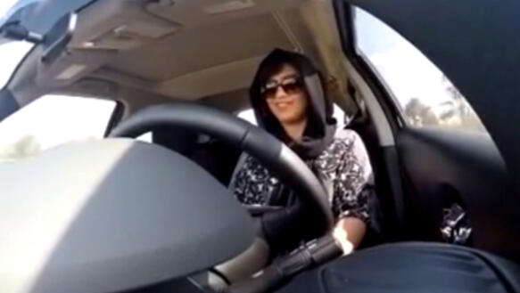 Kämpft gegen das Fahrverbot. Loujan al-Hathloul