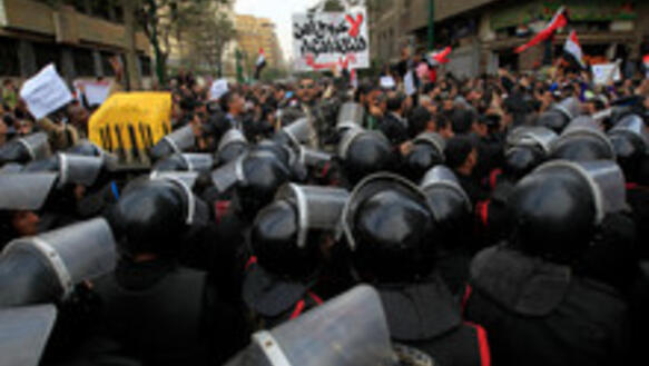 Hartes Vorgehen der ägyptischen Sicherheitskräfte gegen die Demonstrierenden