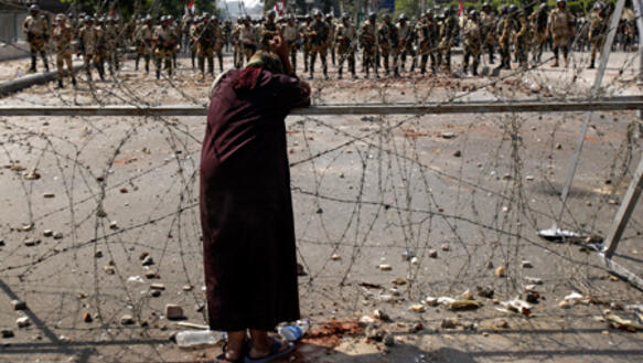 51 Menschen sollen am 8. Juli vor dem Hauptquartier der Republikanischen Garde in Kairo getötet worden sein