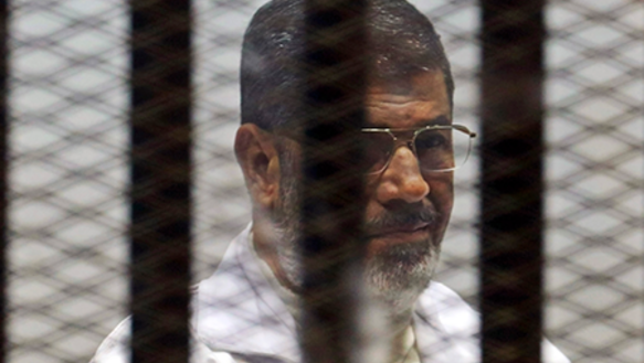 Früherer Präsident Mohamed Mursi vor Gericht, Dezember 2014 