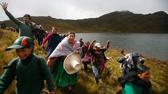 Foto: Protest indigener Gruppen gegen das Bergbauprojekt Conga, 19. Juni 2013