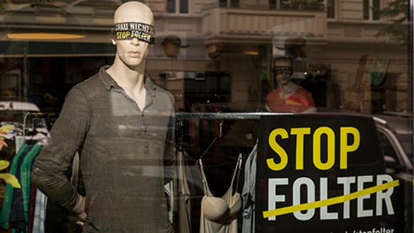 Schau nicht weg: STOP FOLTER